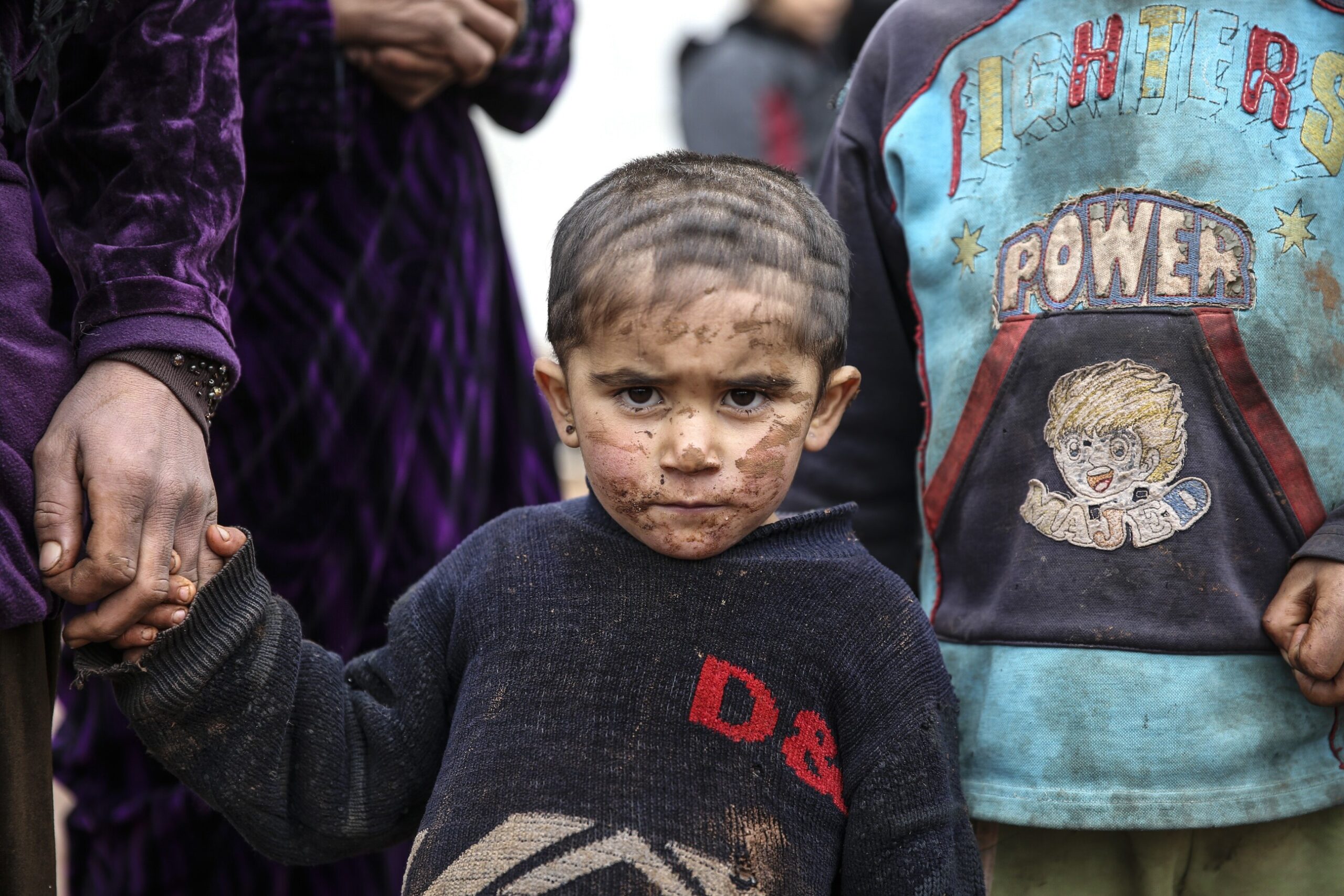 Distribution of winter clothing for orphans in northern Syria